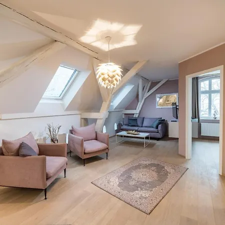 Von Boyneburgk דירה *